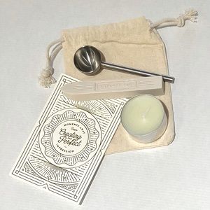 Stamptitidue Wax Seal Melting Kit with 1 Stick of Ivory Wax & Keepsake Tin